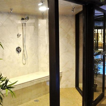 Sybaris Pool Suites Frankfort - Adults Only 外观 照片